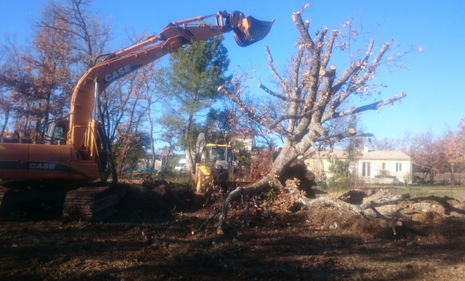 Travaux de déblaiement, Saint-Saturnin-lès-Apt, Poncet Travaux Verts