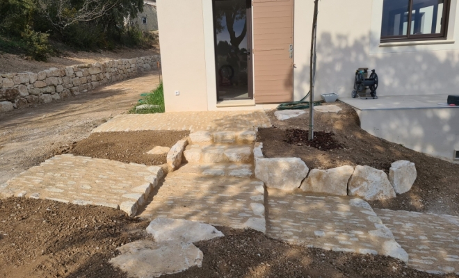 Création d'une calade, Saint-Saturnin-lès-Apt, Poncet Travaux Verts