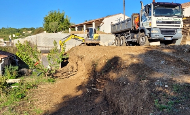 Bel enrochement de soutènement , Saint-Saturnin-lès-Apt, Poncet Travaux Verts