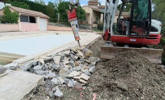 Terrasse piscine Apt, Saint-Saturnin-lès-Apt, Poncet Travaux Verts